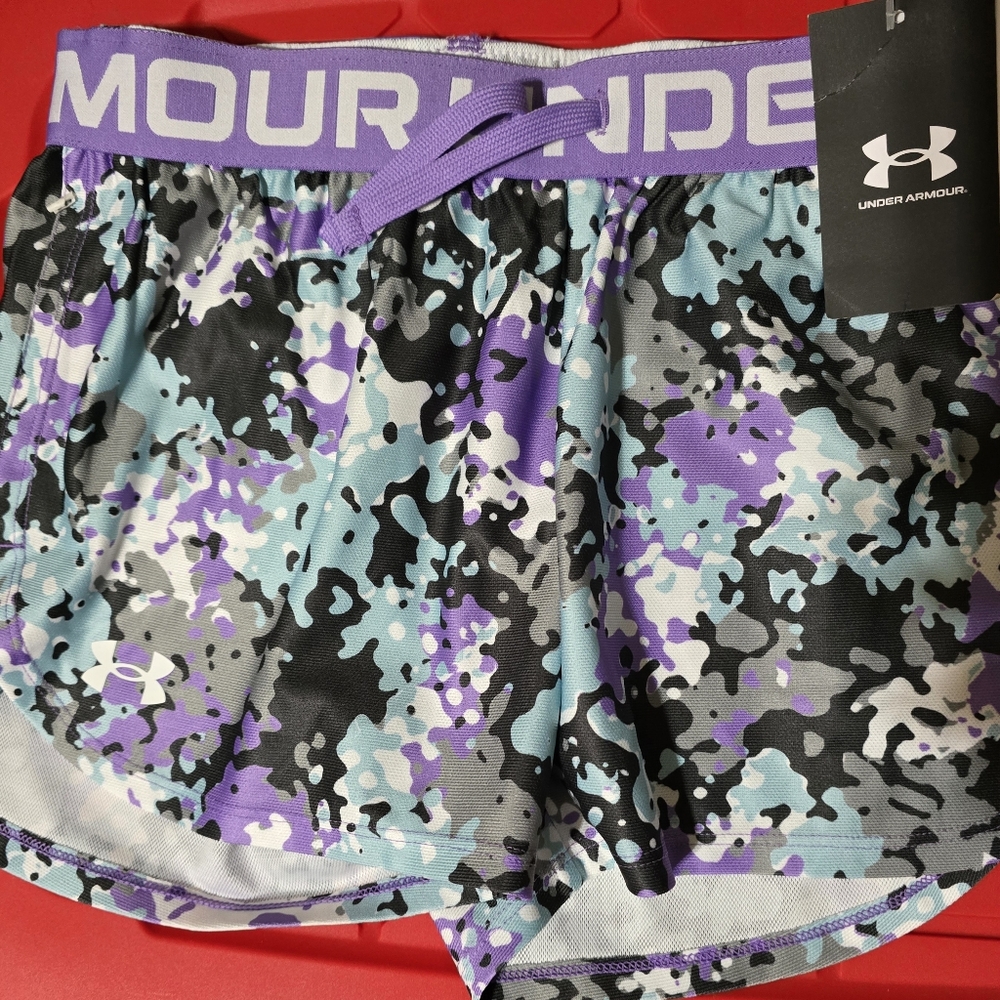 UA girls heatgear shorts